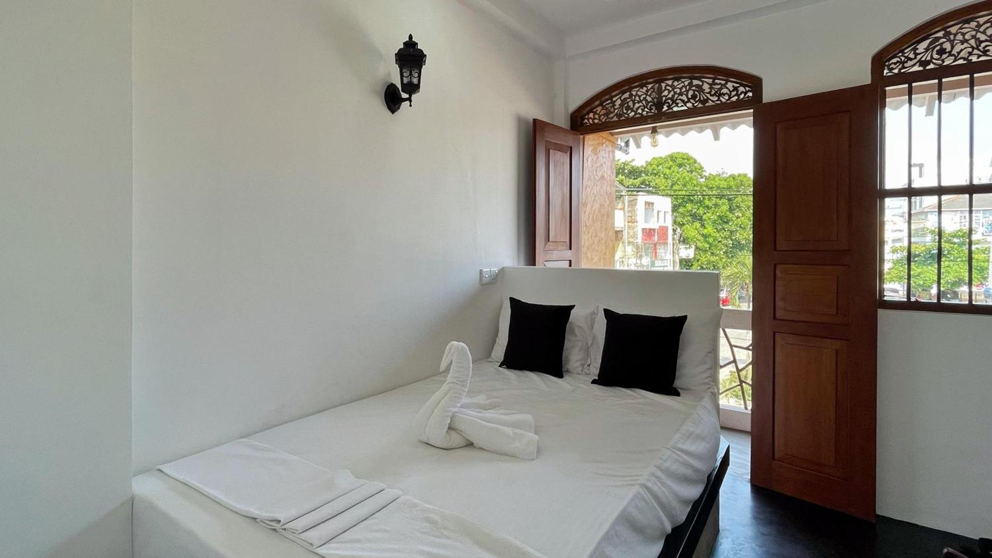 Ferienwohnung Heimathafen Hikka Hikkaduwa Exterior foto