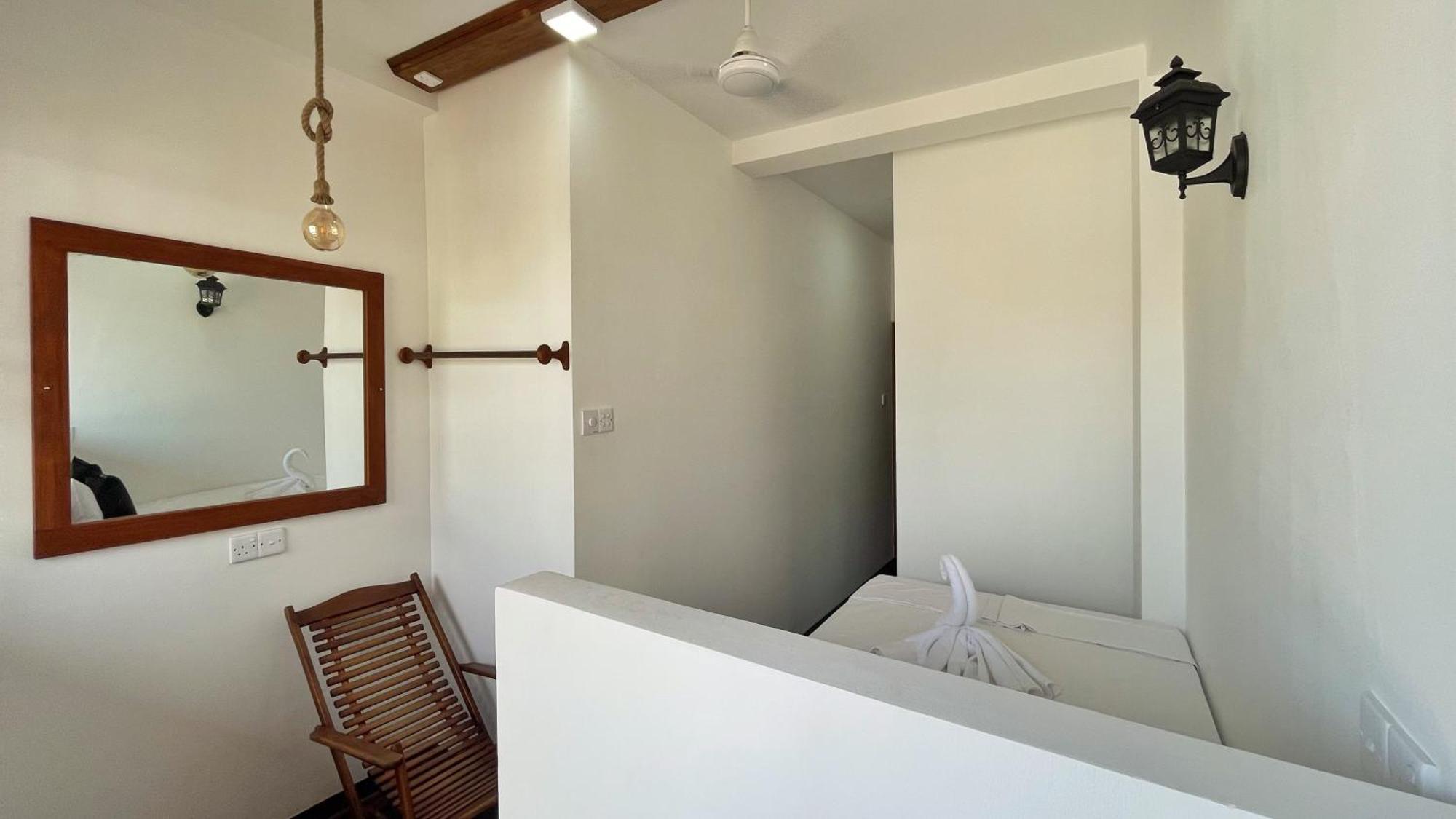 Ferienwohnung Heimathafen Hikka Hikkaduwa Exterior foto